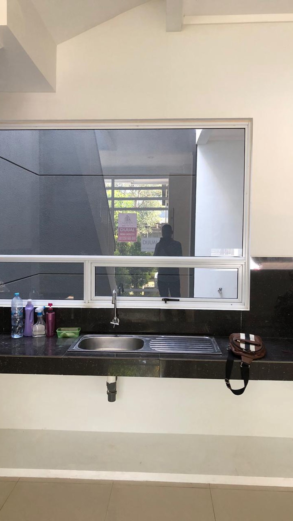 Rumah Desain unik Bintaro Jaya Bagus Murah di Discovery Aluvia Bintaro