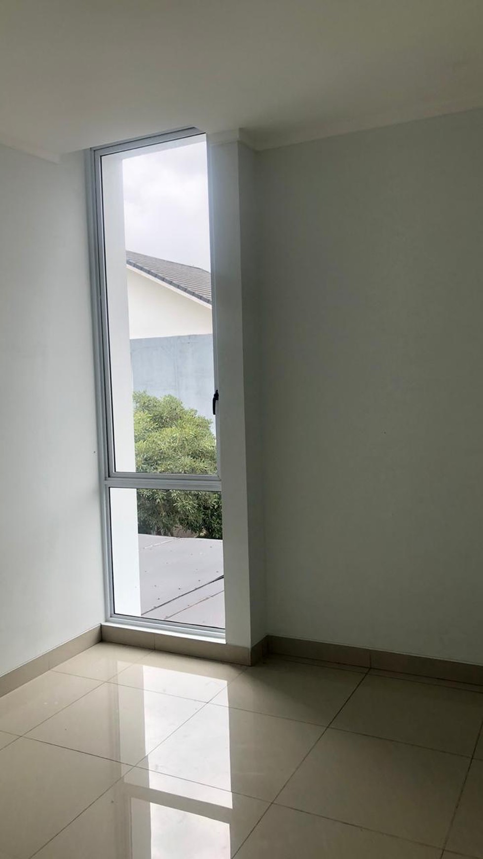 Rumah Desain unik Bintaro Jaya Bagus Murah di Discovery Aluvia Bintaro