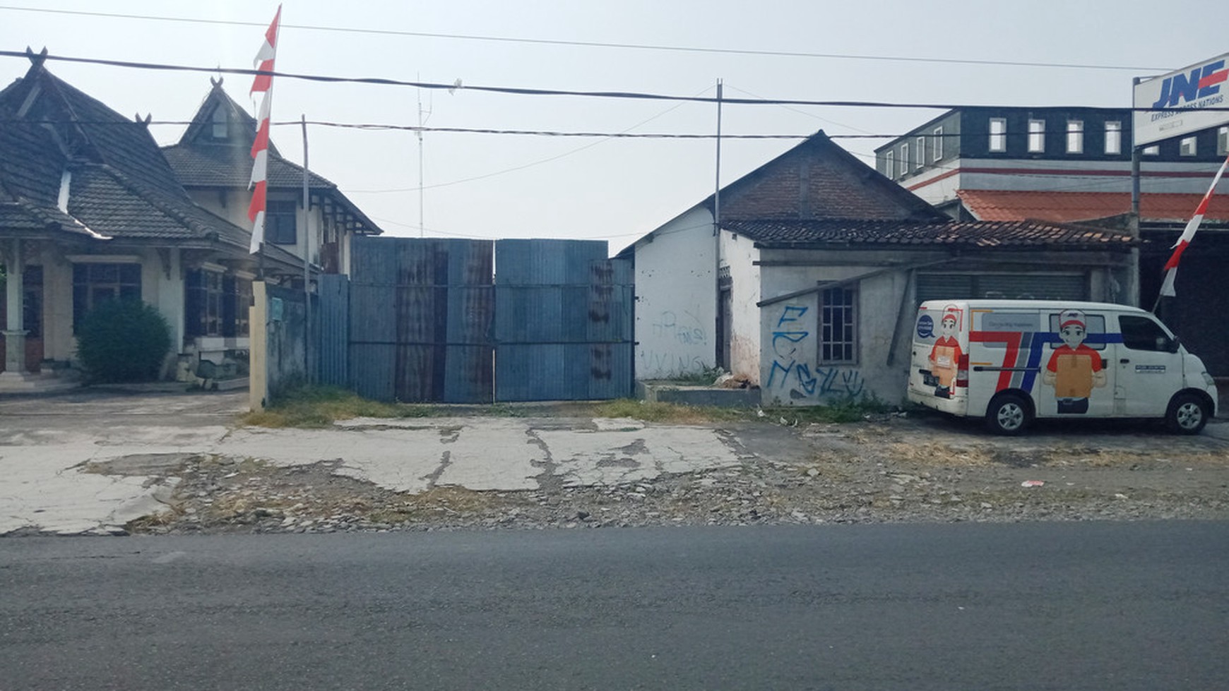 TANAH+BANGUNAN DISEWAKAN DI JL IMOGIRI BARAT