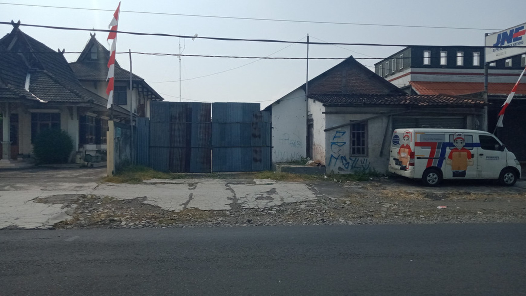 TANAH+BANGUNAN DISEWAKAN DI JL IMOGIRI BARAT