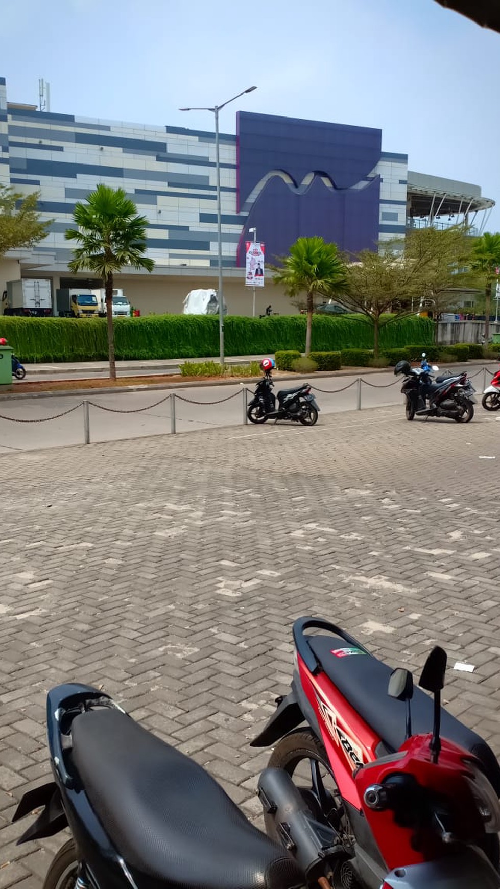 DI JUAL RUKO DI METLAND TRANSYOGI DEKAT METROPOLITAN MALL CILEUNGSI