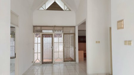 Disewakan rumah di Gn. tretes - Taman Bromo - Lippo Karawaci