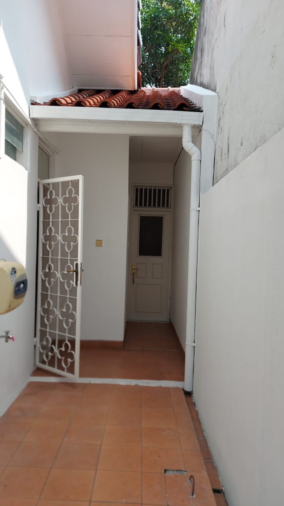 Disewakan rumah di Gn. tretes - Taman Bromo - Lippo Karawaci