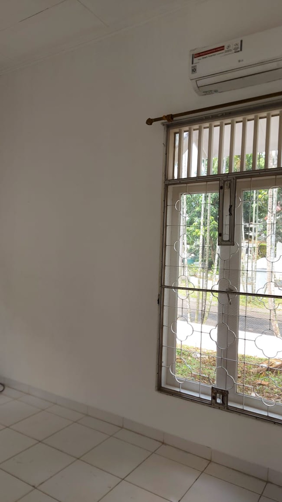 Disewakan rumah di Gn. tretes - Taman Bromo - Lippo Karawaci