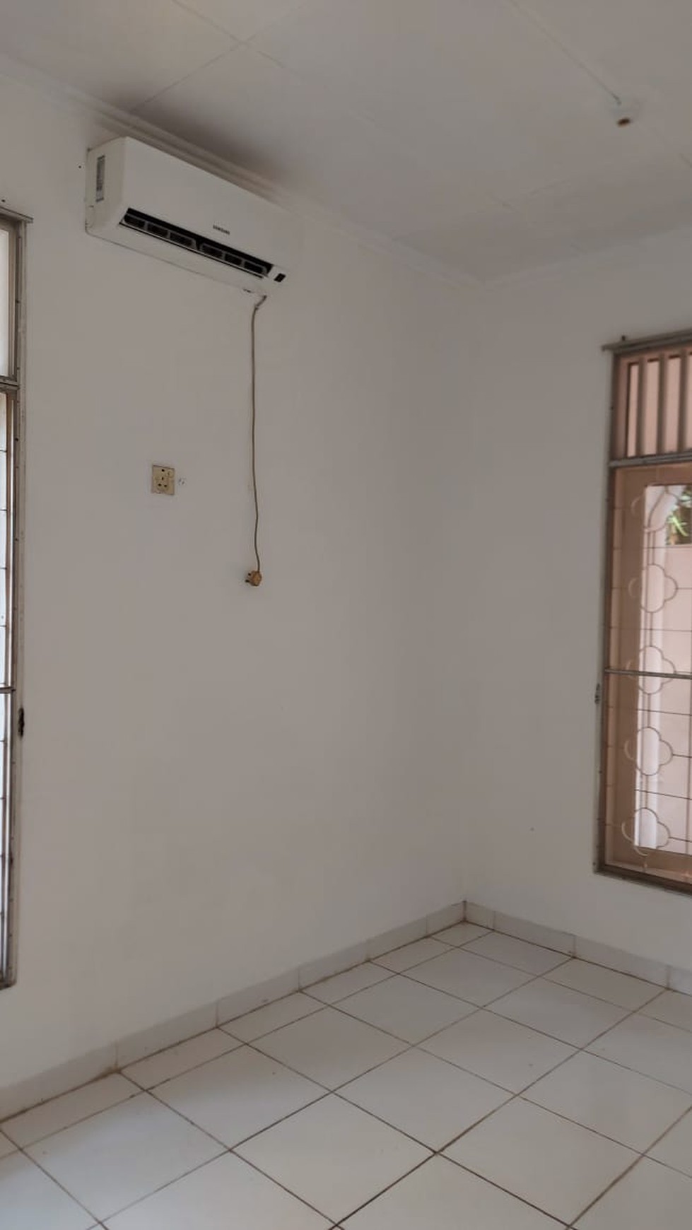 Disewakan rumah di Gn. tretes - Taman Bromo - Lippo Karawaci