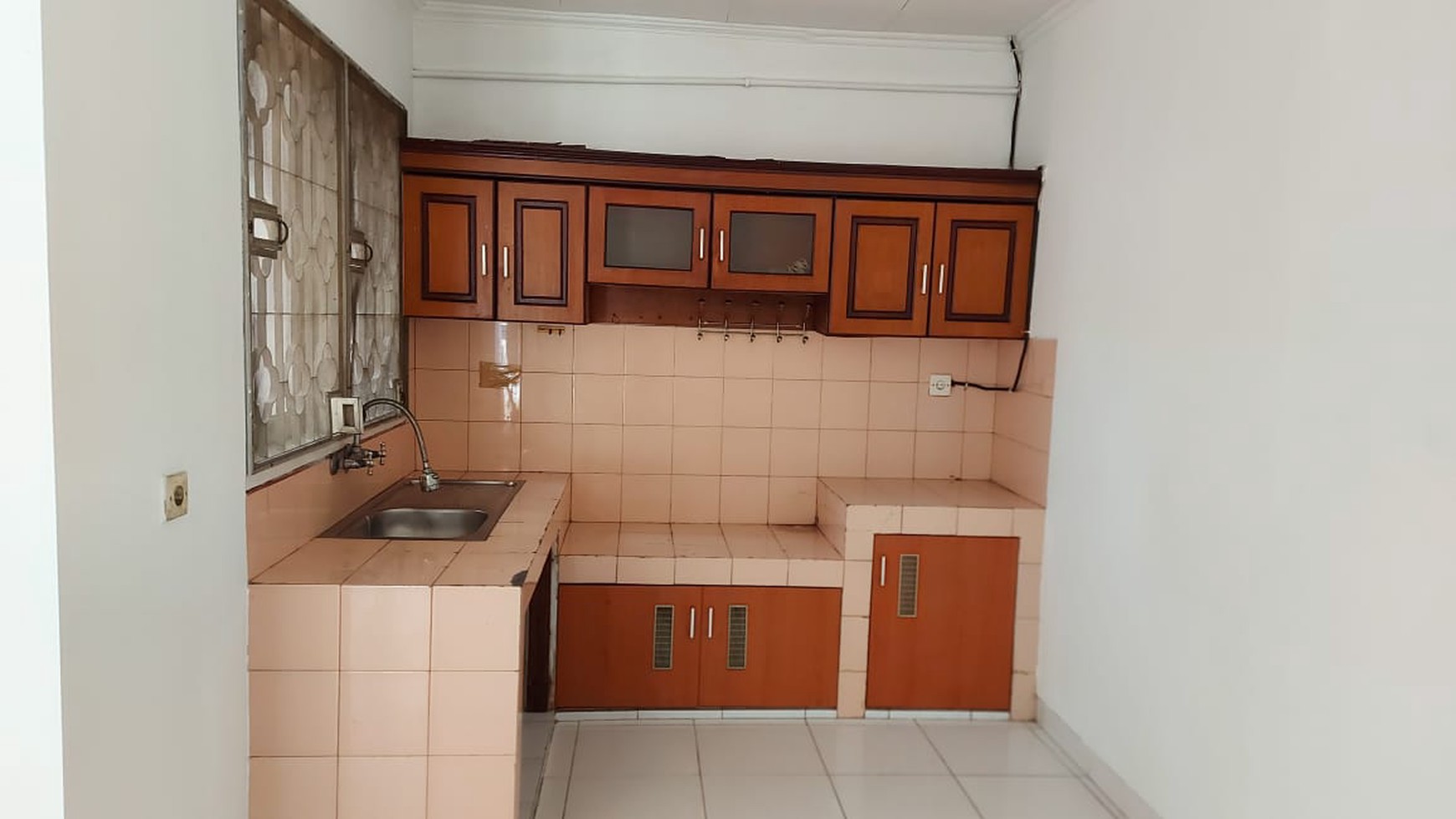 Disewakan rumah di Gn. tretes - Taman Bromo - Lippo Karawaci