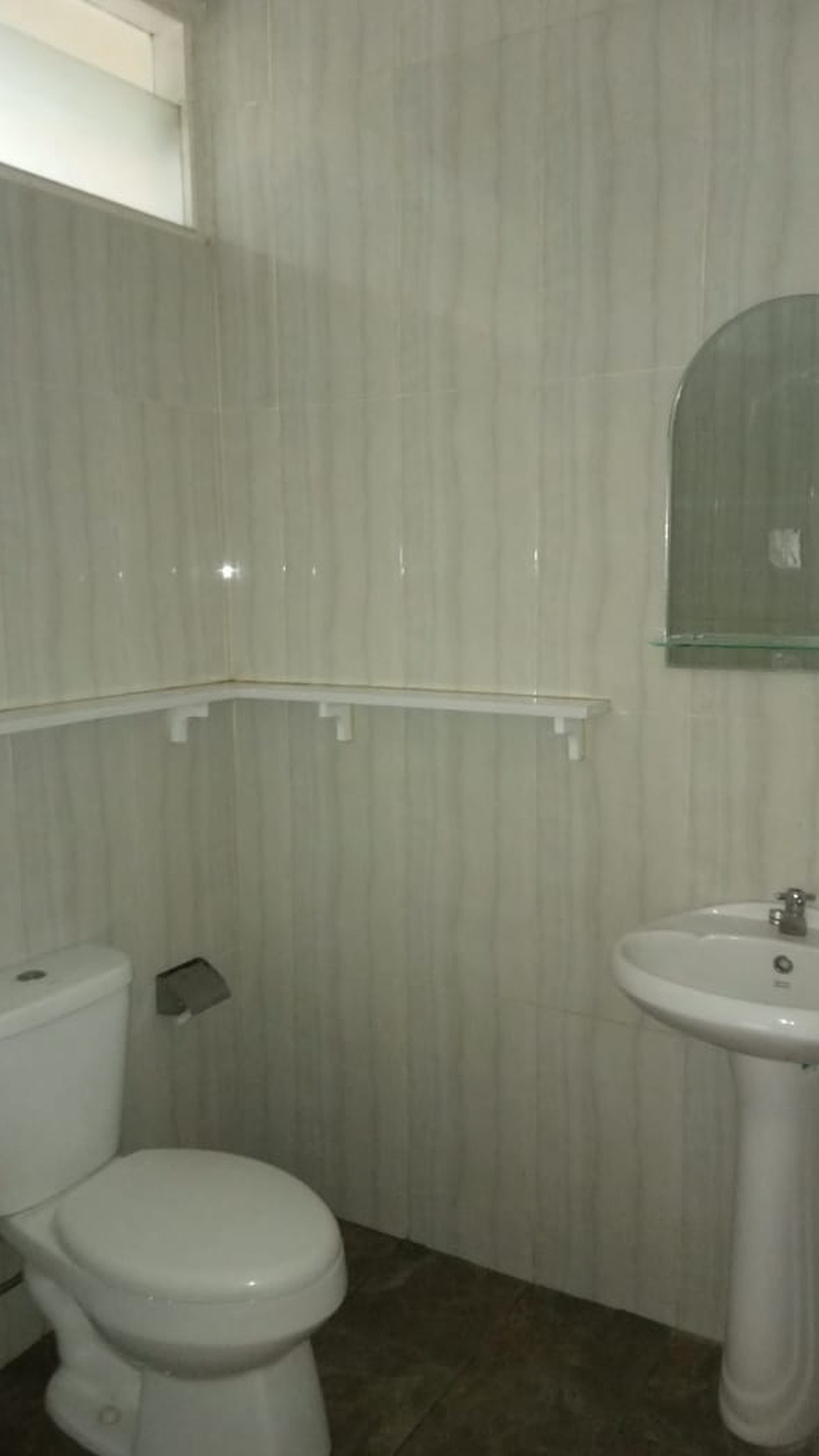 Disewakan Rumah di Danau biru - Lippo Karawaci Tangerang