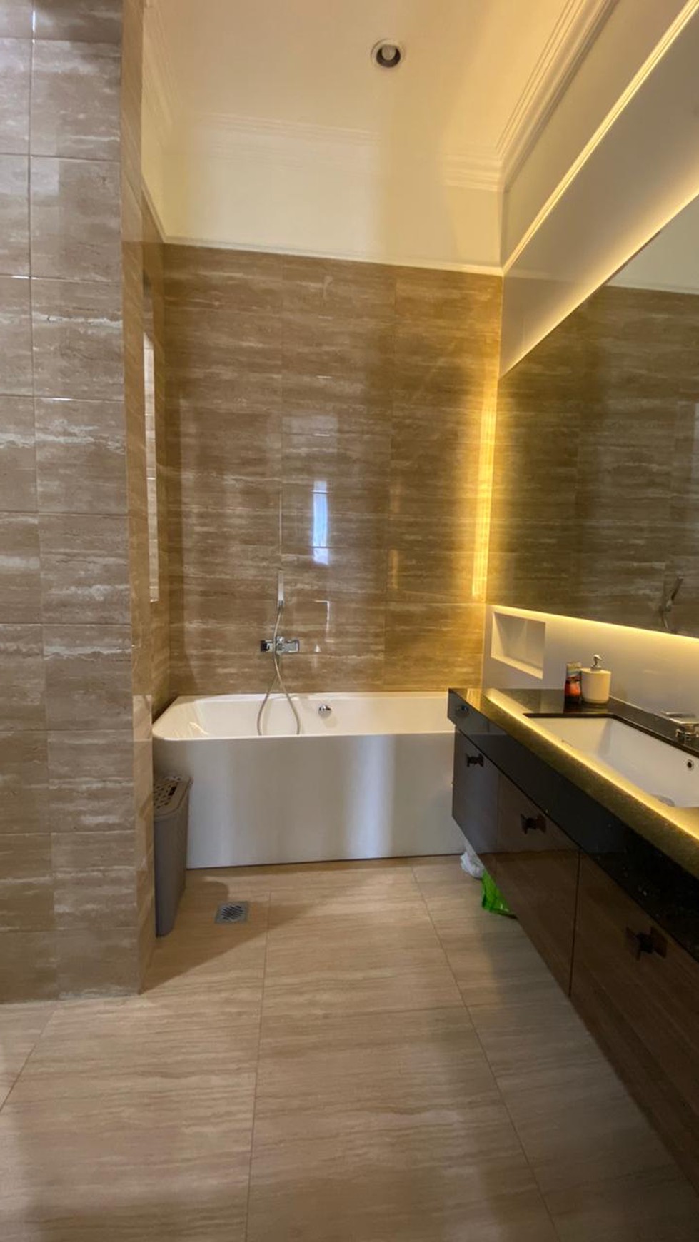 Jual rumah Cipete Desain Sangat Modern