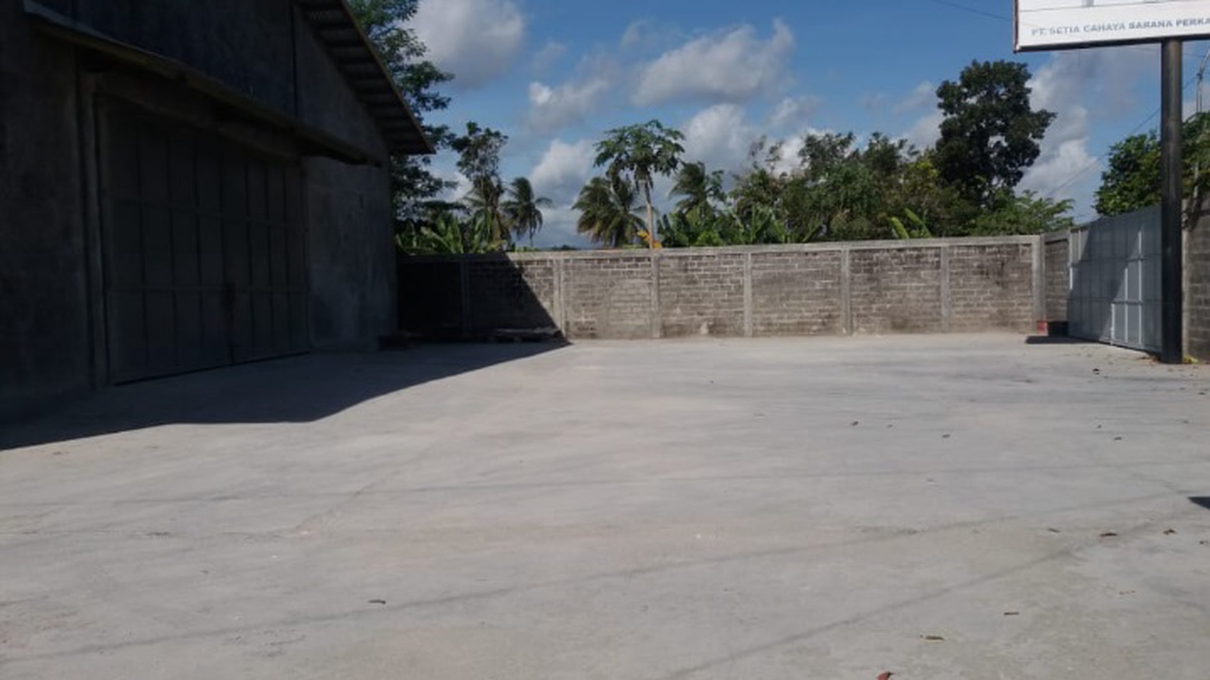 GUDANG LUAS DIATAS 1000 METER DI JL SOEKARNO-HATTA, PURWOREJO