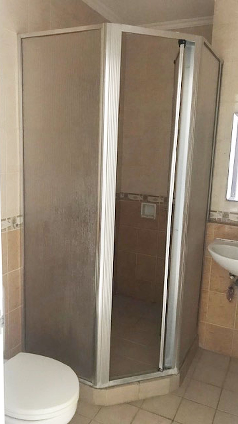 Apartemen French Walk Twr Evian Garden, Luas 110m2