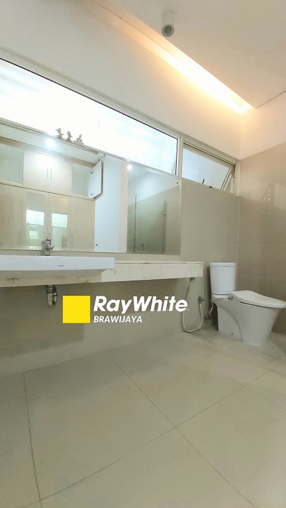 Rumah di Serenia Hills Tahap 1, Lebak Bulus, Jakarta Selatan, 3 Bedroom, Siap Huni