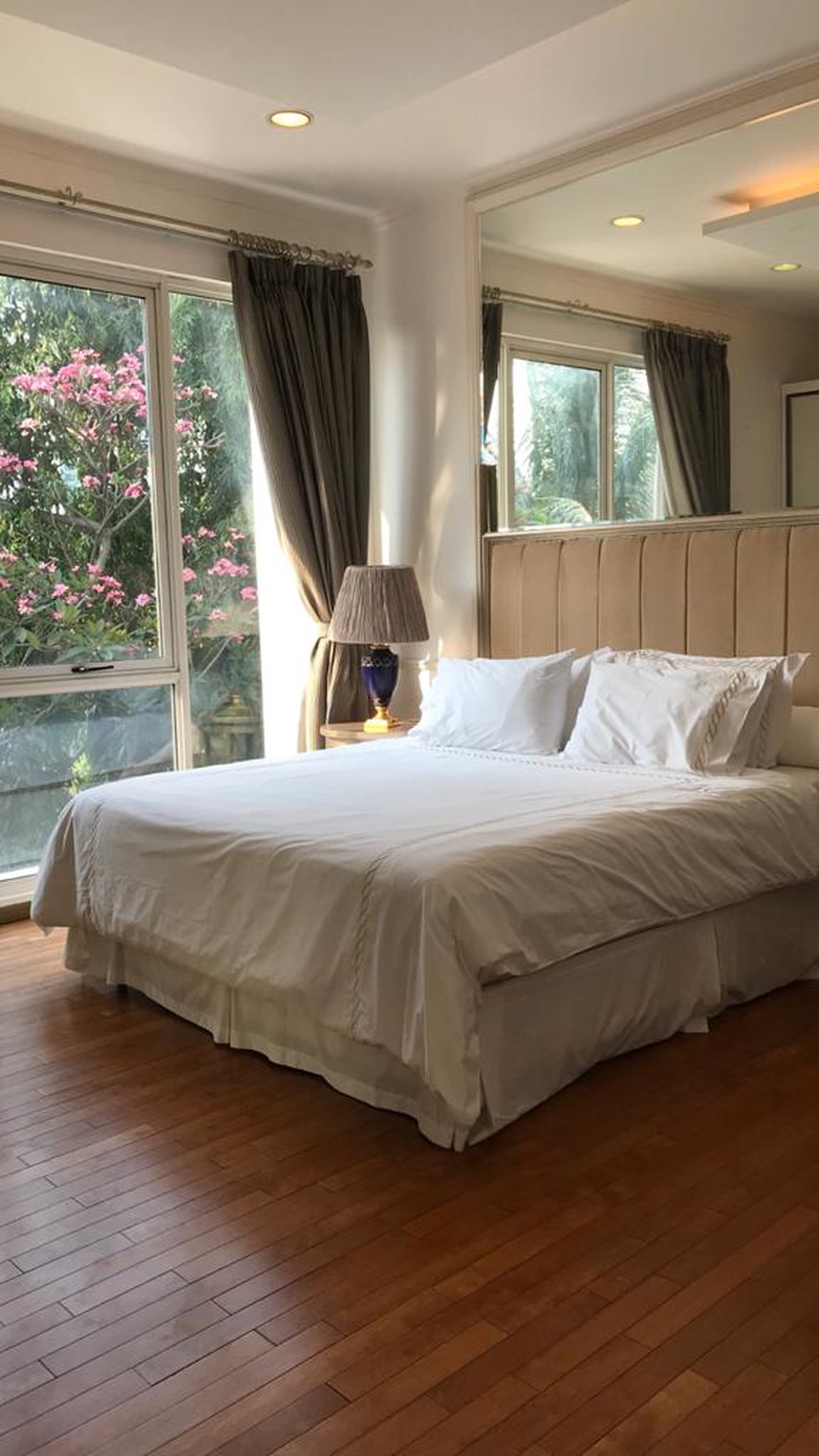 Jual Rumah di Senayan Golf Residence , Mewah Siap Huni