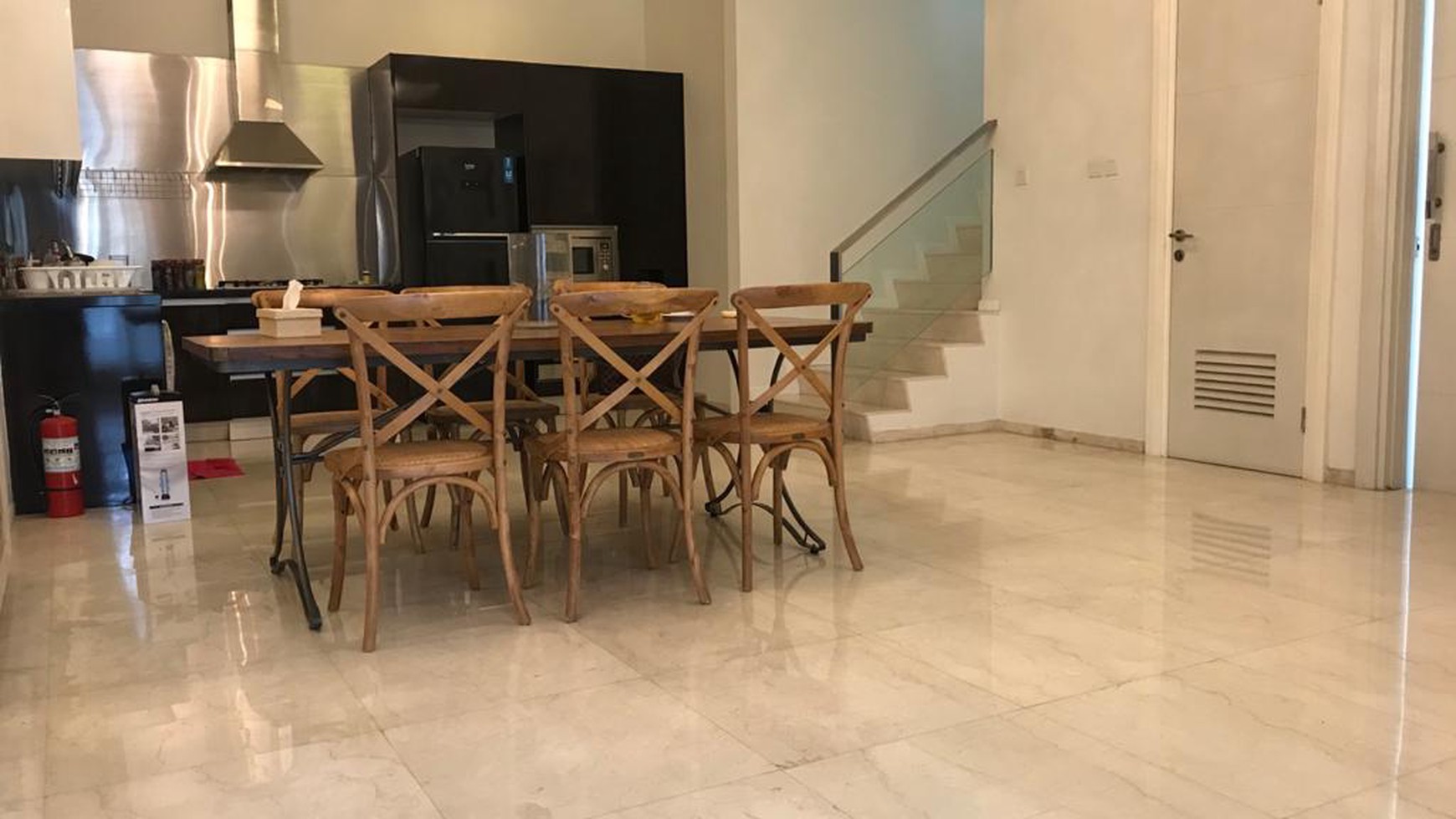Jual Rumah di Senayan Golf Residence , Mewah Siap Huni