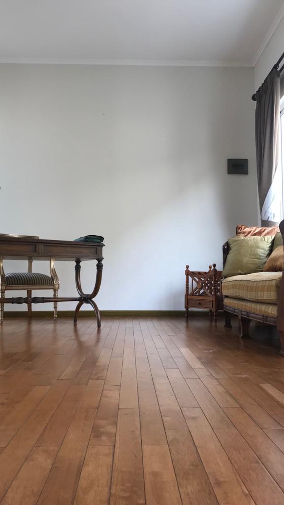 Jual Rumah di Senayan Golf Residence , Mewah Siap Huni