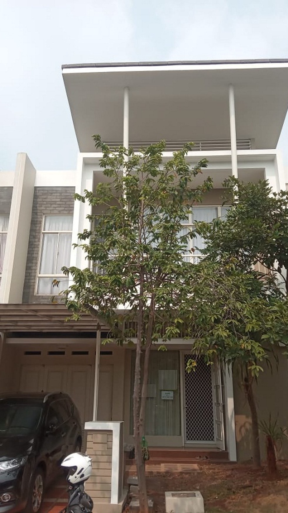 Disewakan Rumah di greenwich BSD Tangerang