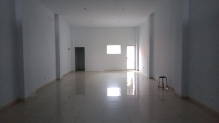 RUKO COCOK UNTUK USAHA/KANTOR, DI JL SIMANJUNTAK, JOGJA