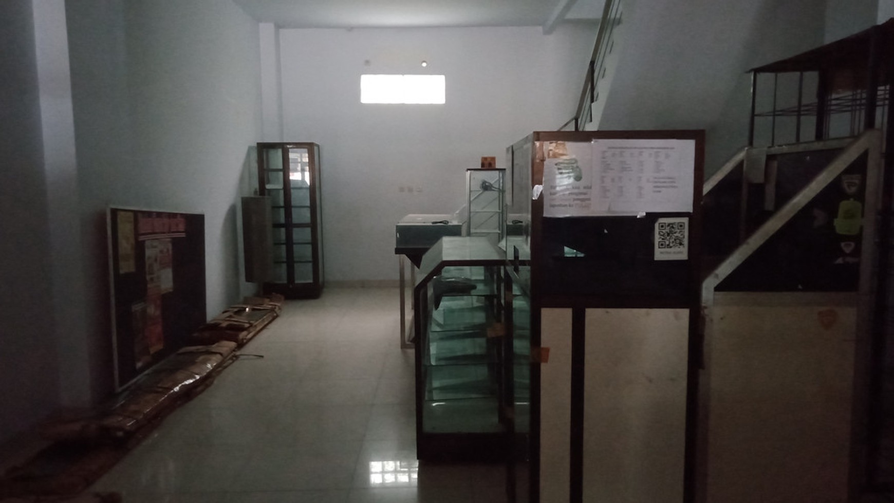 RUKO COCOK UNTUK USAHA/KANTOR, DI JL SIMANJUNTAK, JOGJA