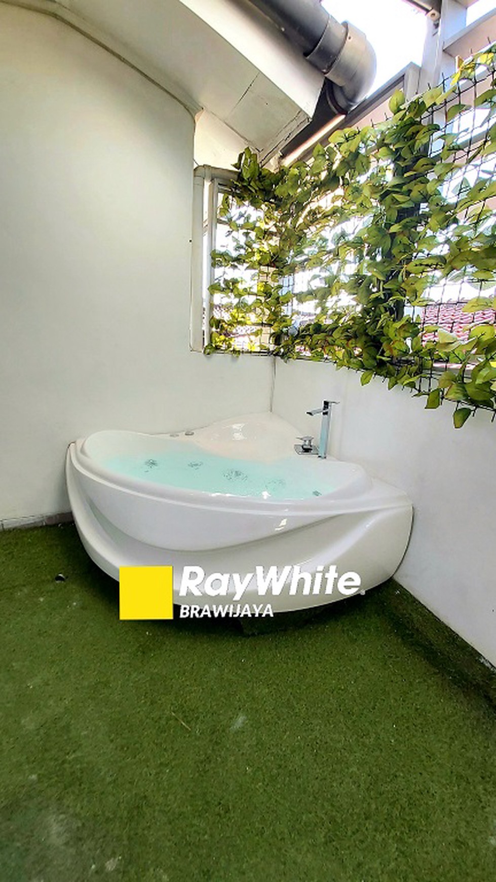 TOWNHOUSE DI KEMANG UTARA, JAKARTA UTARA, DALAM CLUSTER, SIAP HUNI, FURNISHED, 3 BR