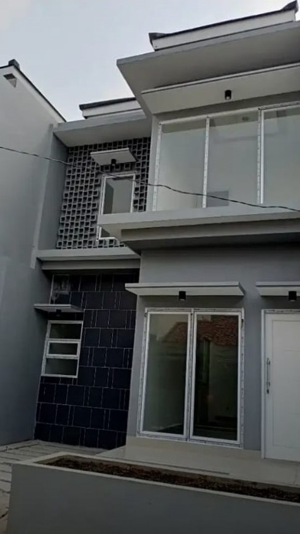 Rumah Minimalis, Bangunan Baru, dan Hunian Nyaman @Griya Pipit, Ciputat