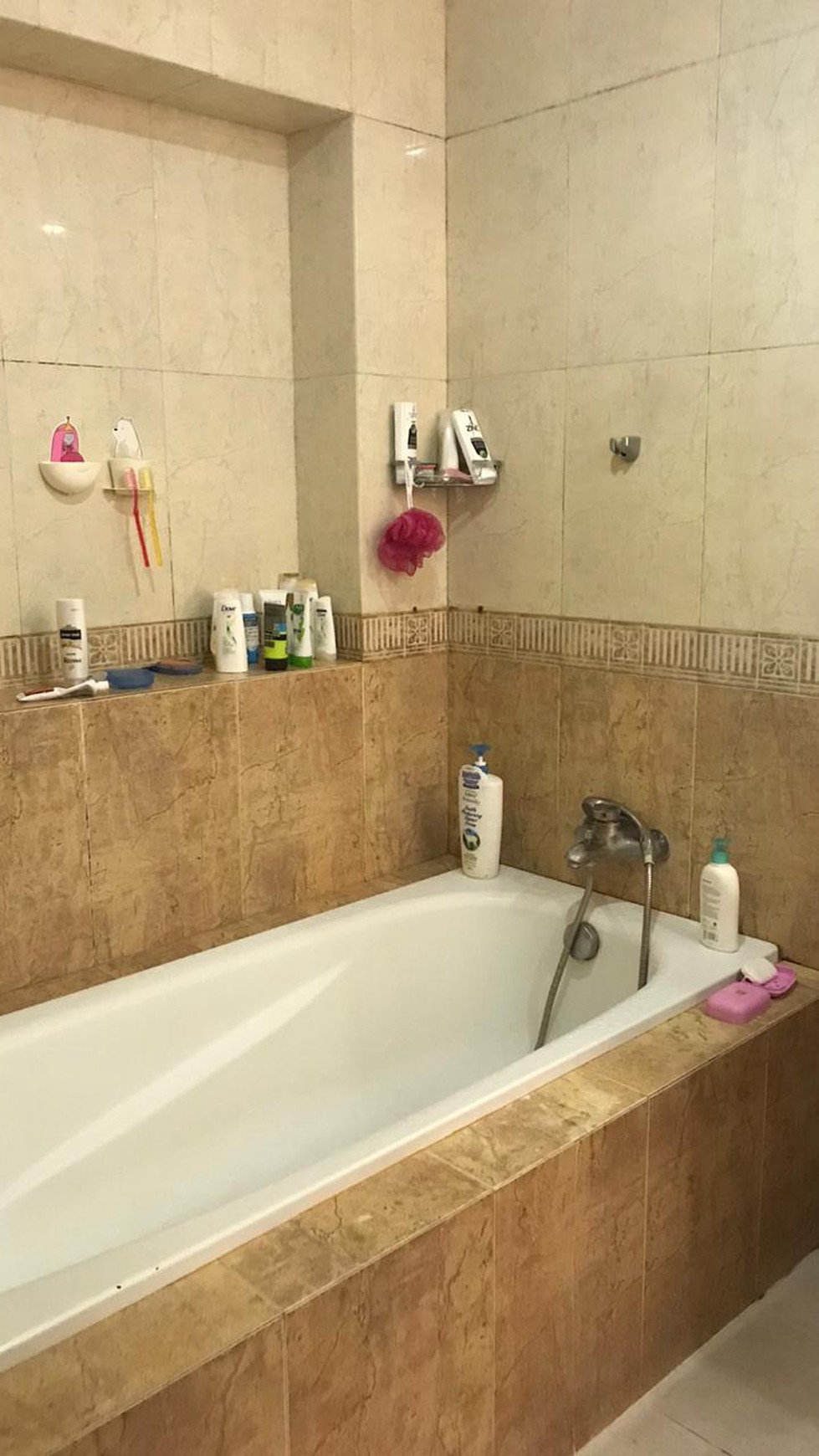 Rumah Siap Huni, Hunian Nyaman dan Kawasan Premium @Taman Senayan, Bintaro