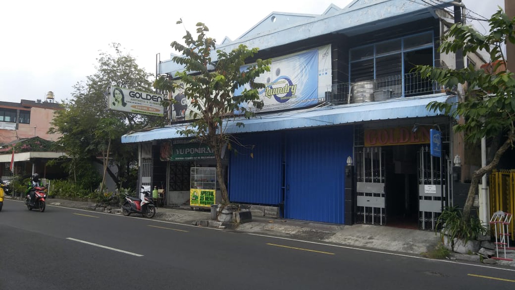 RUKO+FURNITURE LOKASI STRATEGIS DI JL MONJALI DEKAT TUGU, YOGYAKARTA