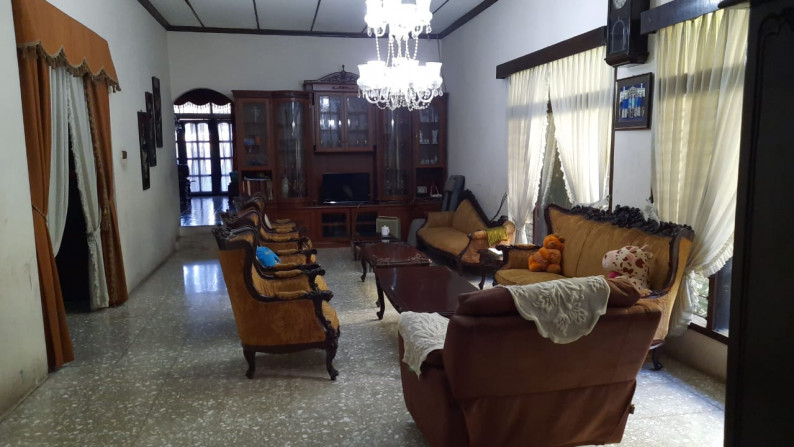 DIJUAL RUMAH DI TENGAH KOTA GARUT