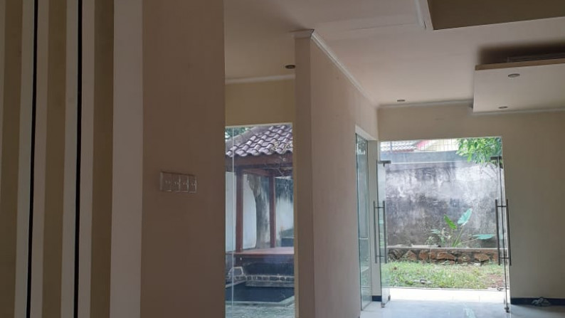 Rumah Siap Huni, Halaman Luas dan Hunian Nyaman @Graha Bintaro