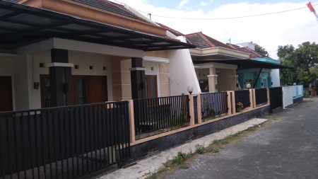 2 UNIT RUMAH TINGGAL MINIMALIS DALAM PERUM DI JL JAMBON