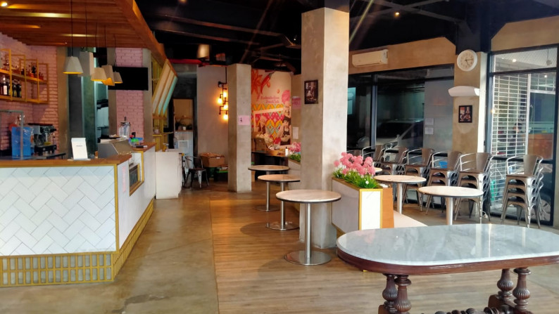 Komersial space cocok cafe Disewakan di Menteng