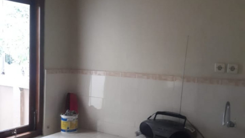 RUMAH KOST ESKLUSIF, DI DALAM PERUMAHAN GRIYA MUTIARA MAGUWOHARJO