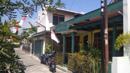 RUMAH DAN KOST DI DEKAT KAMPUS 2 STIKES PANTI RAPIH, PRINGWULUNG