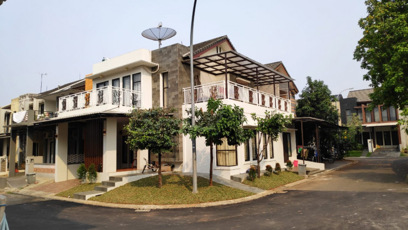 Rumah Bagus di Emerald Terrace, Bintaro Jaya