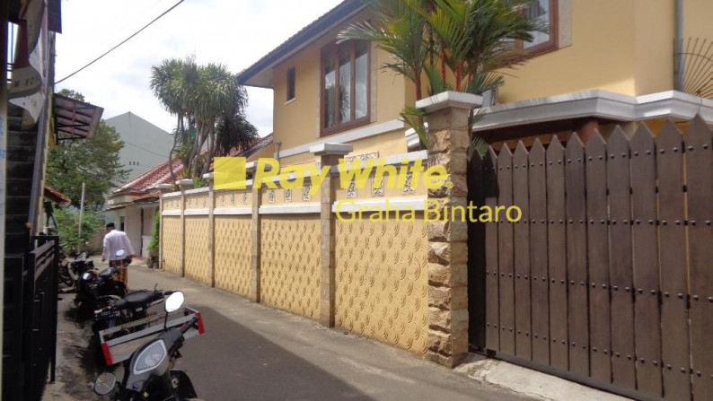 House For Sale at Cipete, South Jakarta