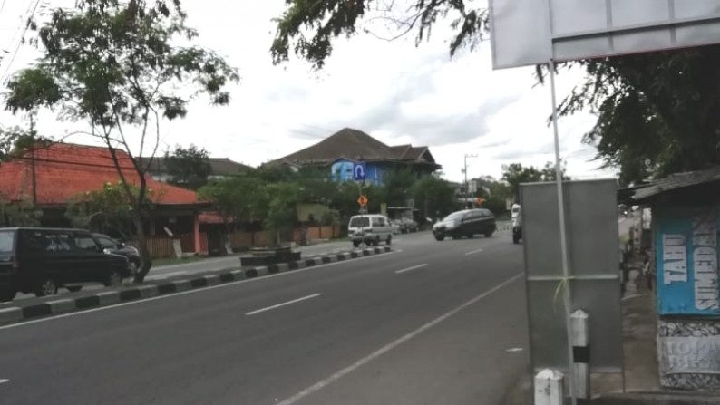 TANAH SAWAH DI JL RAYA SOLO-YOGYAKARTA KM 12