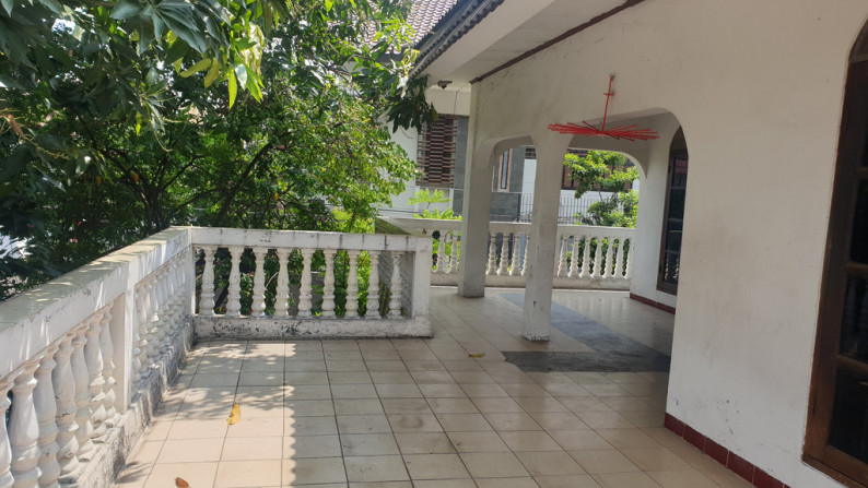 Bagus Rumah Posisi Hoek di Rawamangun Hub:0817 0120 620