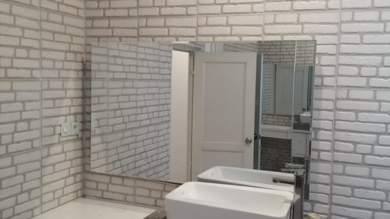 Rumah MEWAH, Siap Huni, dan Hunian Nyaman @Cluster The Anthea, BSD