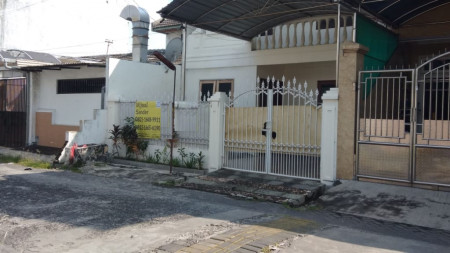 Rumah 2 lantai Darmo indah timur