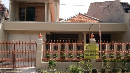 Rumah 2 lantai karah agung Surabaya