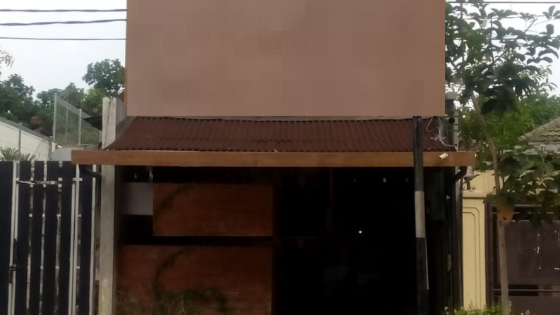 Rumah usaha 2.5 lantai jalan wijaya kusuma