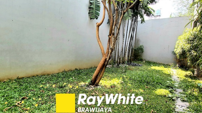 Rumah di Kebagusan Raya, Dalam Kompleks, Dekat Akses Tol JORR, Semi Furnished, 4 BR