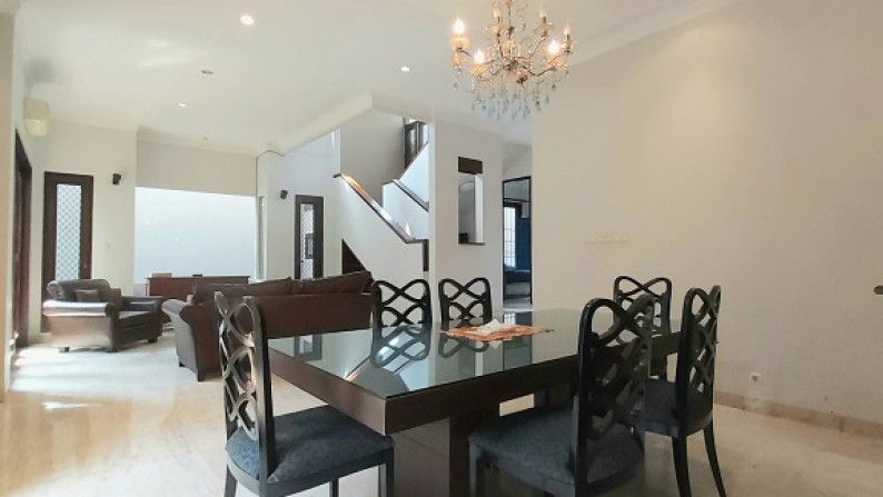 Rumah di Kebagusan Raya, Jakarta Selatan, Dekat akses tol JORR, Dalam Kompleks, Semi Furnished, 4 BR