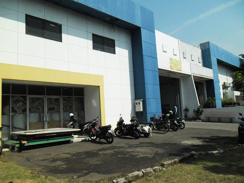[ Gudang Hoek Jababeka Jl Industri Selatan Luas 2688m2 ]