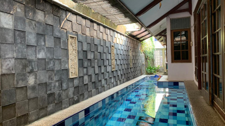 Rumah Siap huni Harga Super Murah Dengan Tanah Luas Cinere