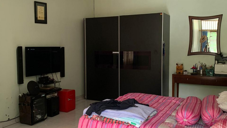 Rumah Siap huni Harga Super Murah Dengan Tanah Luas Cinere