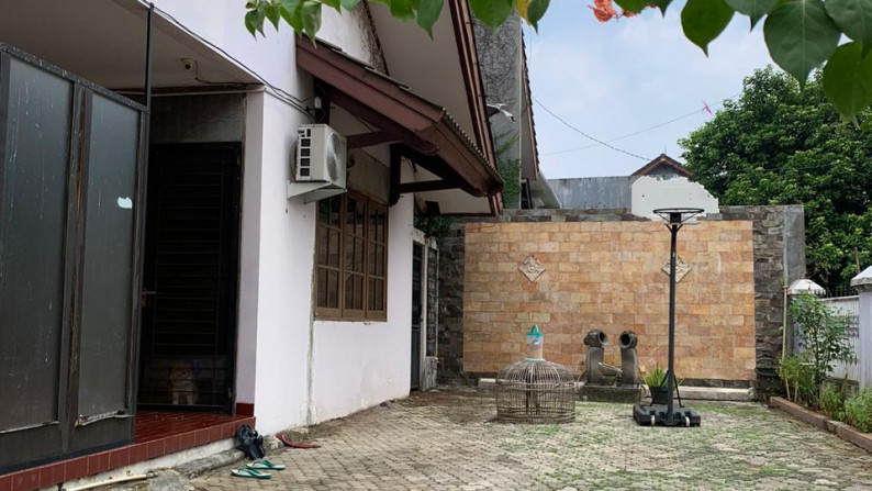 Rumah Siap huni Harga Super Murah Dengan Tanah Luas Cinere