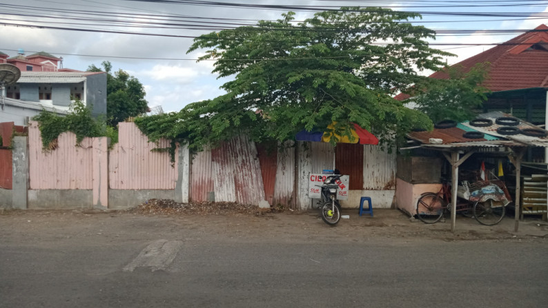 TANH DILOKASI SANGAT STRATEGIS, DEKAT DARI KAMPUS SANATA DARMA