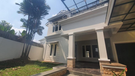 Dijual Rumah Cantik Di Villa Cinere Mas