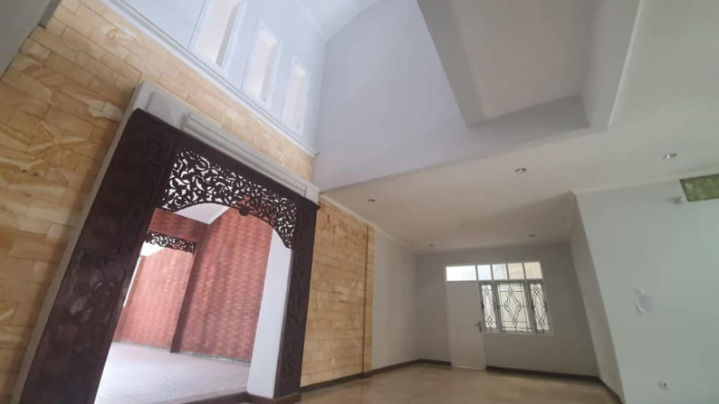 Dijual Rumah Cantik Di Villa Cinere Mas