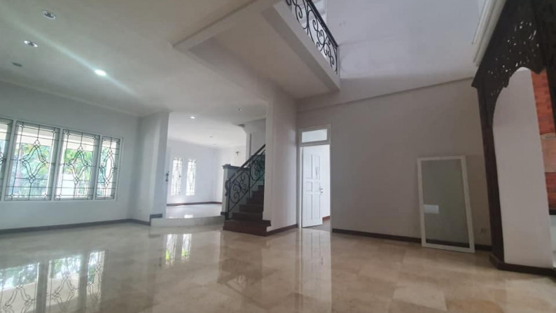 Dijual Rumah Cantik Di Villa Cinere Mas