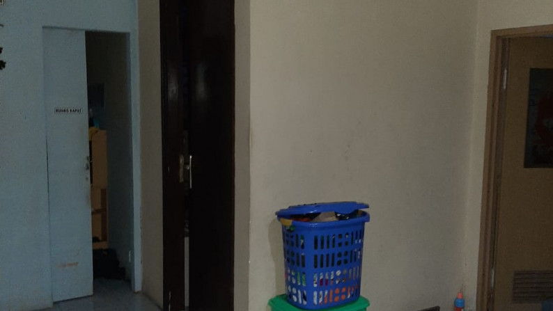 RUKO 2LANTAI DI LOKASI STRATEGIS JL MAYJEN SUTOYO